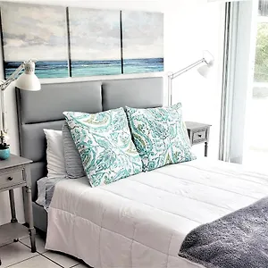 brand-new-studio-1-block-to-beach-lagoon.greaterantilleshotels.net/